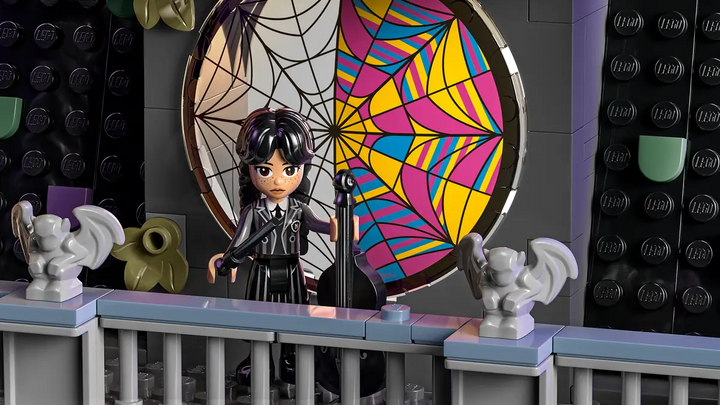 LEGO® Wednesday & Enid's Dorm Room